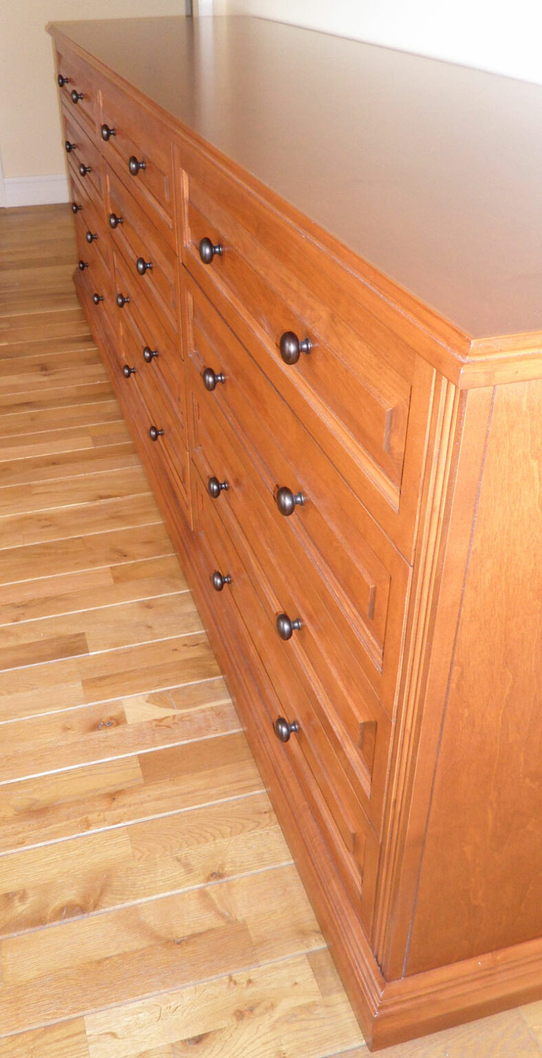 12 Drawer Media (CMD10534)